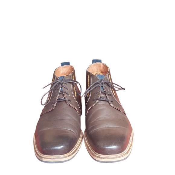 Travelin Brown Leather Chukka Boots with Contrast Stitching Lace Up - Picture 13 of 15